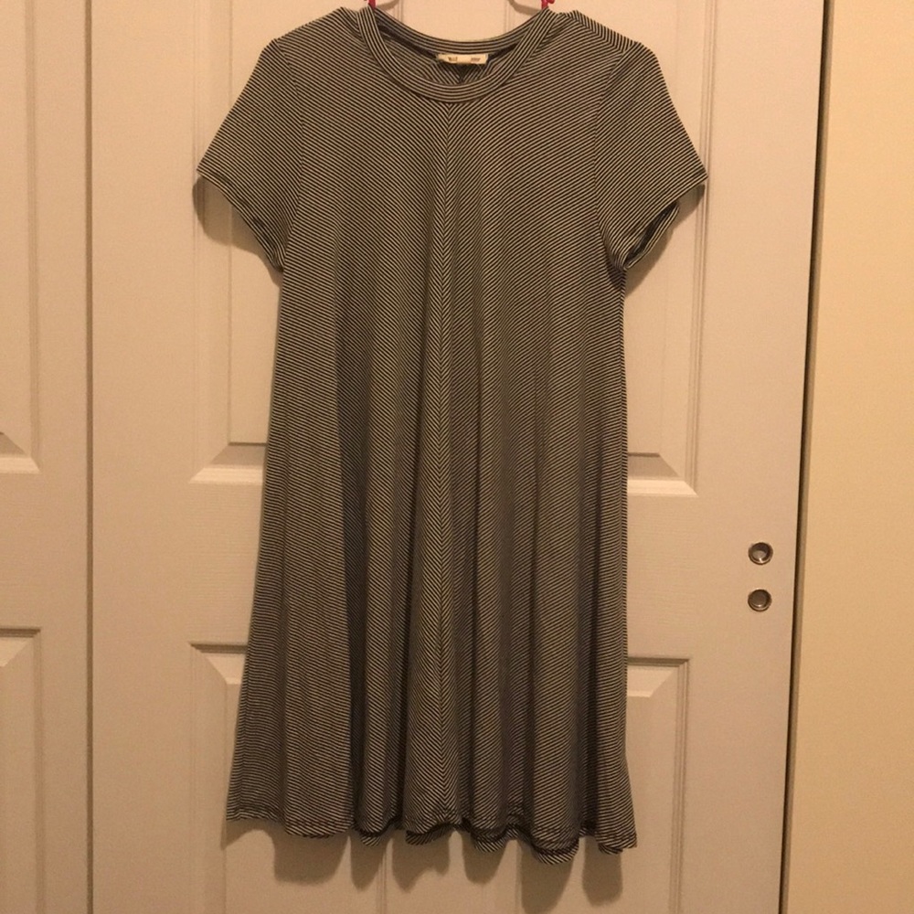 Black and white stripped dress